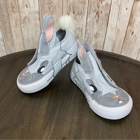 Converse Other - Converse CTAS Creatures Ox Rabbit Sneakers Size 4 Infant
